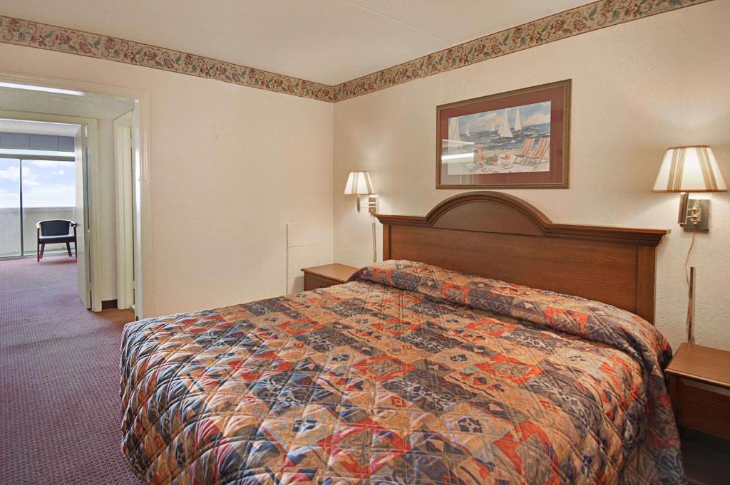 Room image 3